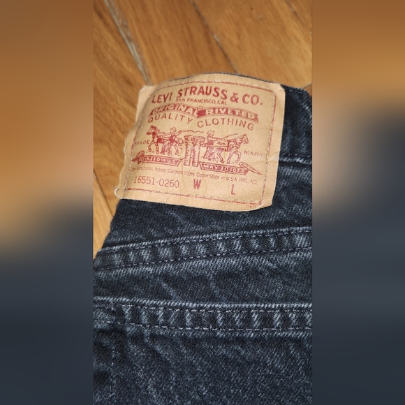 VINTAGE LEVIS 551 MED BLACK WOMENS JEANS GREAT FIND MADE IN THE USA SIZE 8 MED - Picture 8 of 15